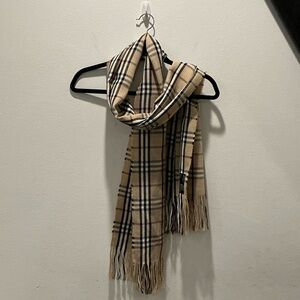 Classic Beige Plaid Fringe Spring Scarf 🧣 17” x 70”